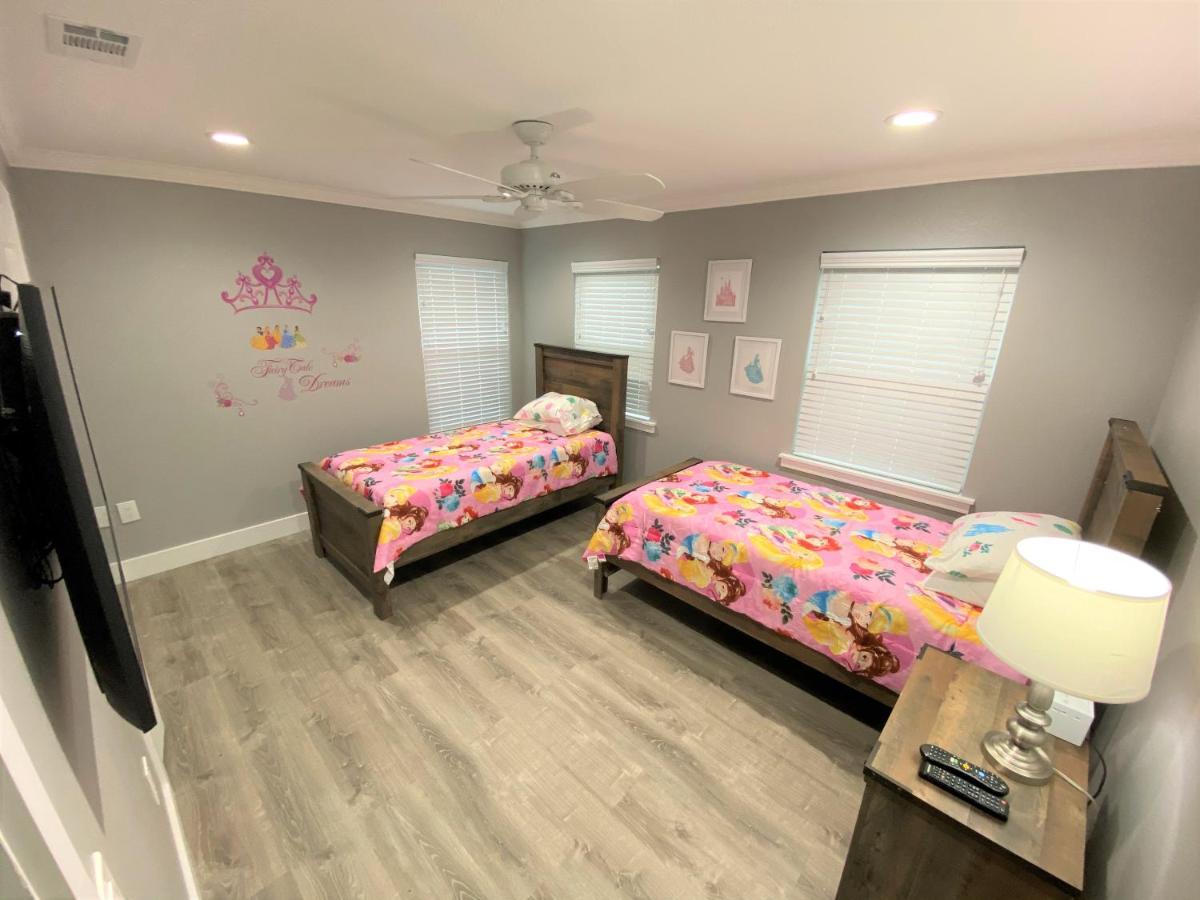 Mickeys Pearl - Phenomenal 7Br With 4 Master Suites Privacy Pool & Hot Tub Gas Bbq - 2 Miles To Disney Orlando Luaran gambar