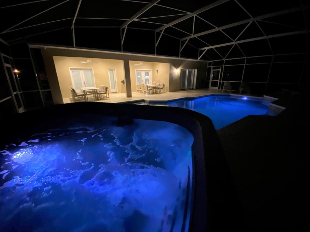 Mickeys Pearl - Phenomenal 7Br With 4 Master Suites Privacy Pool & Hot Tub Gas Bbq - 2 Miles To Disney Orlando Luaran gambar